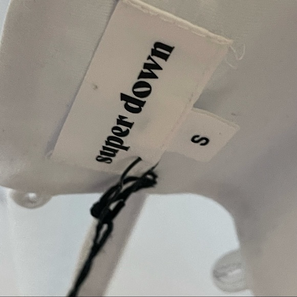 Superdown Revolve lace up Halter - Picture 3 of 6